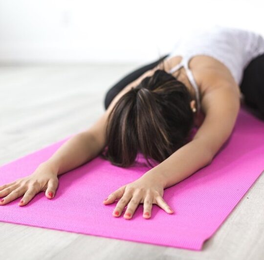 fazer yoga em casa